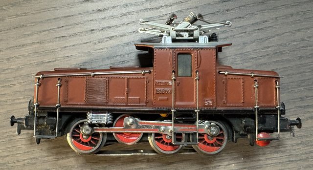 Elektrolokomotive E 63 02, braun