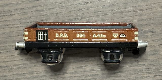 Zweiachsiger Niederbordwagen, braun