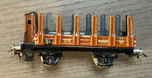 Rungenwagen mit Bremserhaus, ohne Ladung