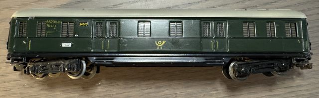 Bahnpostwagen Post4 5620 Han, grün