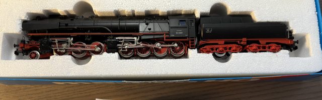 Mallet-Dampflokomotive BR 53 0001 mit Tender