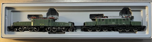 Jubiläumspackung Krokodile, SBB 13302 und DB 194 155-8