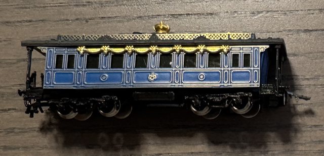 Hofzug König Ludwig II., Salonwagen mit Dachzier