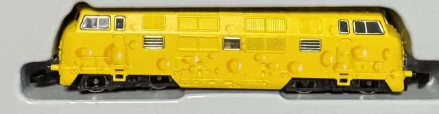 BR 221 / V 200.1 im gelben Käse-Look