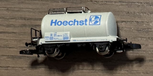 Kesselwagen Hoechst, grauweiß