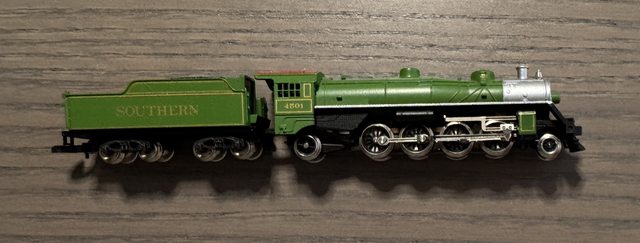 Southern Railway 4501, Dampflok mit Tender, grün